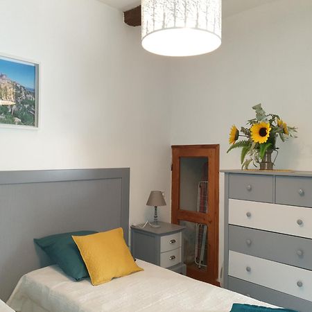 L'Angelus, Gite De Charme Au Coeur Du Vieux Village De Sablet Exteriör bild
