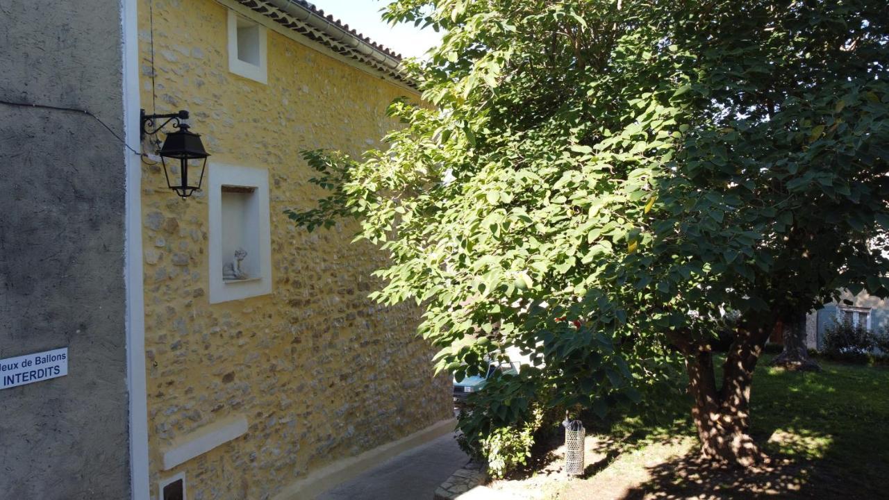 L'Angelus, Gite De Charme Au Coeur Du Vieux Village De Sablet Exteriör bild