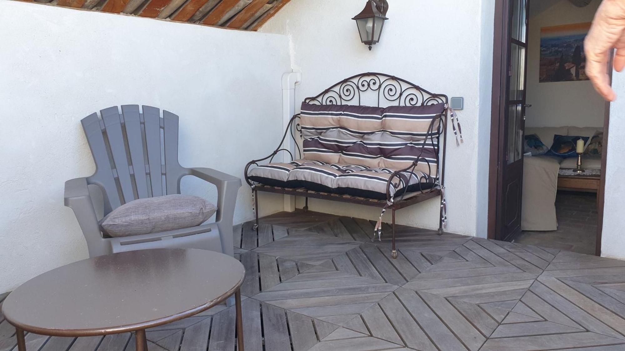 L'Angelus, Gite De Charme Au Coeur Du Vieux Village De Sablet Exteriör bild